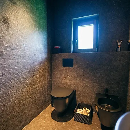 Chalet Black Diamond *